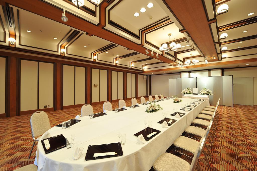 Hotel Hiroshima Sunplaza Экстерьер фото